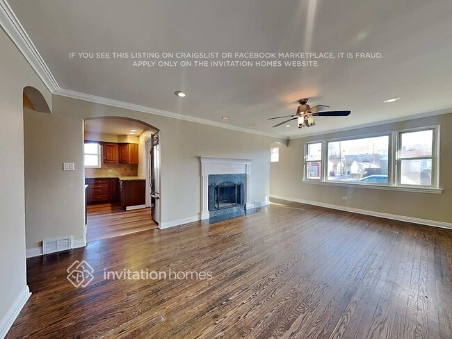 Photo - 2652 Maple St