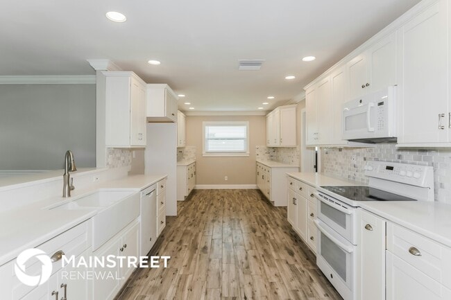 215 Cranberry Ln