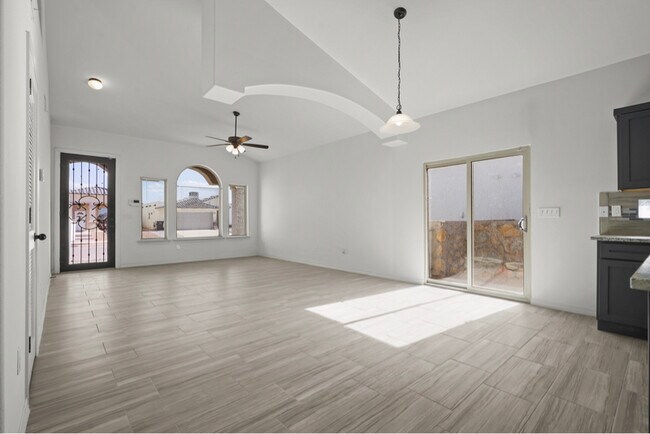 Photo - 13853 Summer Story Ave