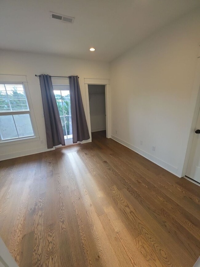 Photo - 3-Bedroom HOA Townhome with Pool Access Near Downtown Cookeville