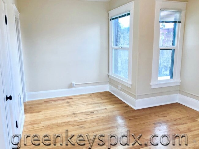 Photo - 1631 NW Everett St Unit 402