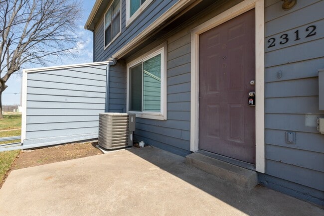 Photo - Beautiful 3 Bedroom, 2.5 Bath Condo in Canterbury!