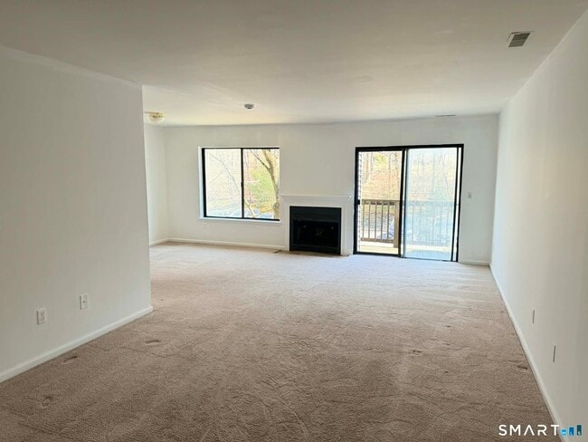 Photo - 14 Newtown Rd Unit A24