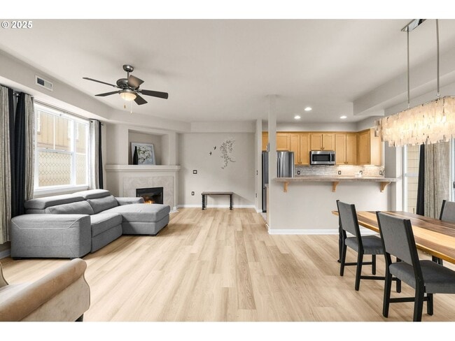 Photo - Beautiful Newly Renovated Spacious 3 Bedroom Home!