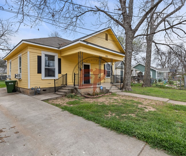 Photo - 423 Sherman St