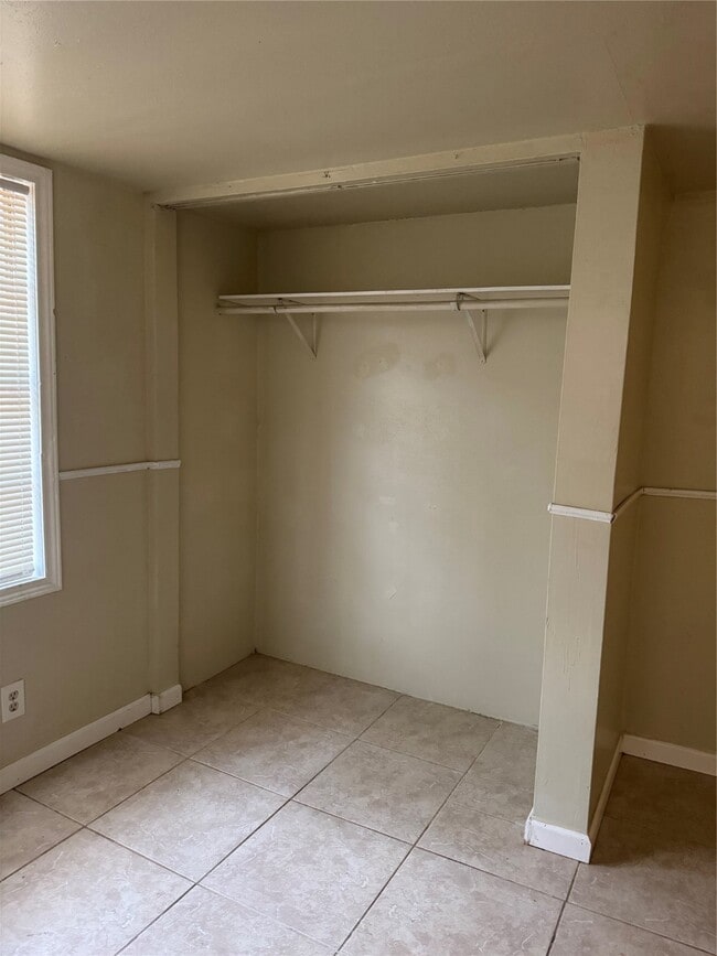 Photo - 900 Mohawk Dr