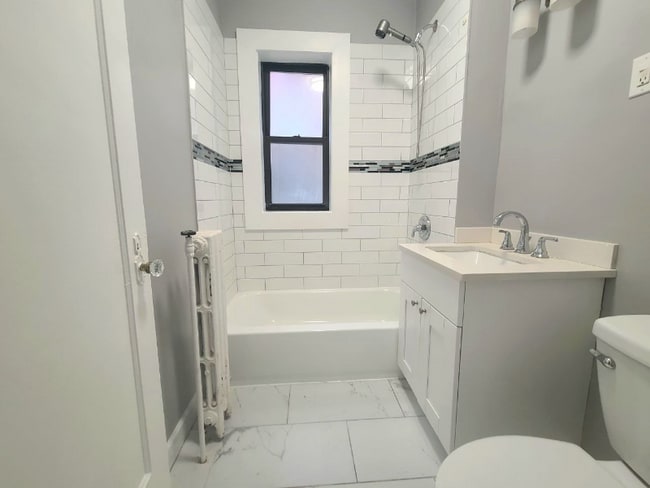 Photo - 204 Berkeley Ave Unidad 110