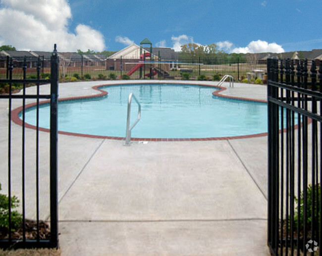 Pool - Park Ridge Estates Lawrenceburg Rental