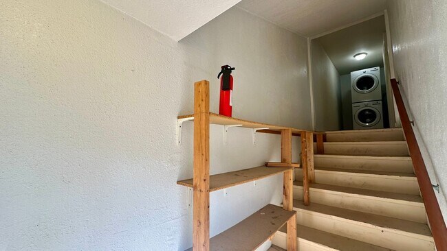 Photo - Spacious Upper Unit of a Duplex in Downtown Oakland w/ Shared Yard Unit 760