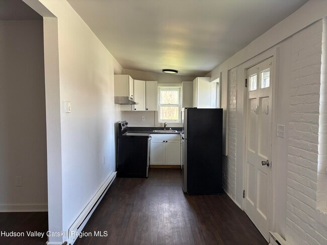 Photo - 103-105-105 Flatbush Camp Rd