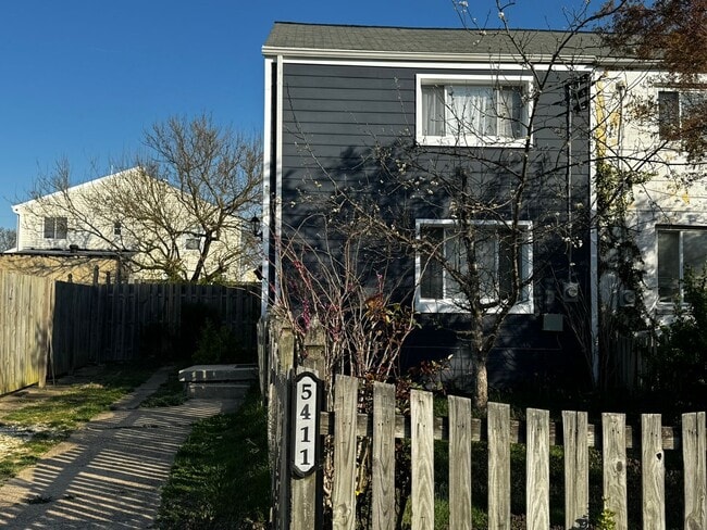 Photo - Discover Comfort and Convenience in this Charming 2BR, 1BA Duplex