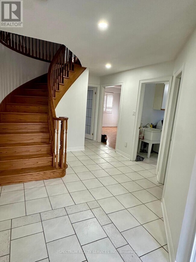 Photo - 2178 Bader Crescent