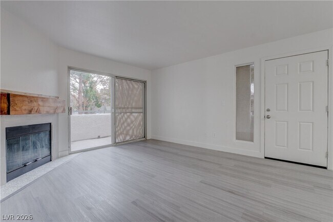 Photo - 3060 Tarpon Unit 204