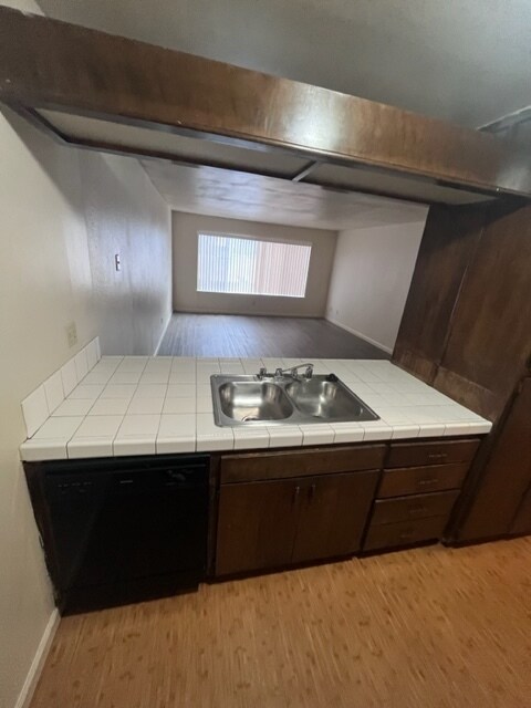 Photo - 3439 W Campus Ave Unidad 3439