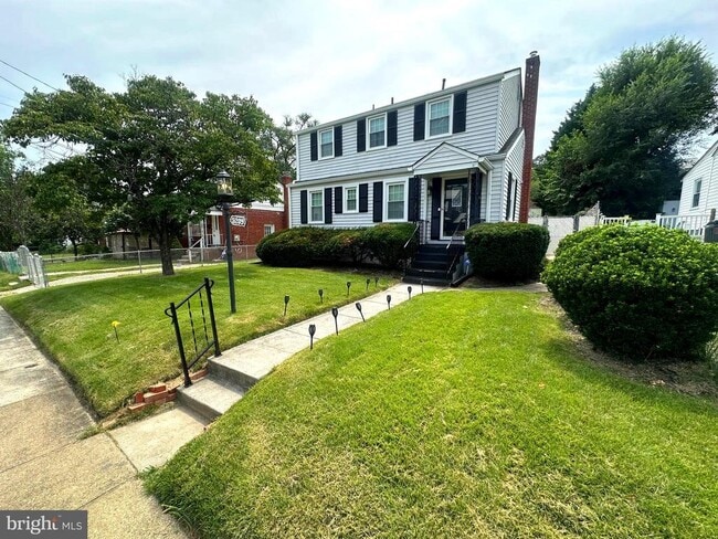 Building Photo - 5209 Mineola Rd Rental