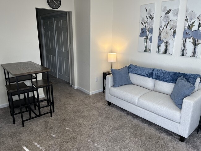 Building Photo - Laurel Lane Unit 306
