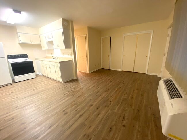 Photo - 204 Souder Ave