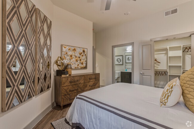 2BR, 2BA - 1086 SF - B2 - Bedroom - Frankford Station