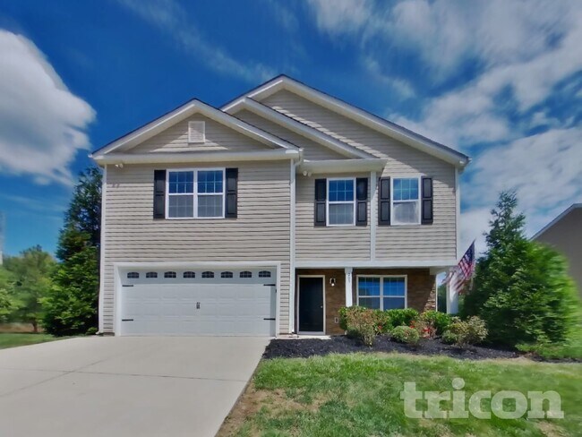 Photo - 205 Brenett Francis Ct