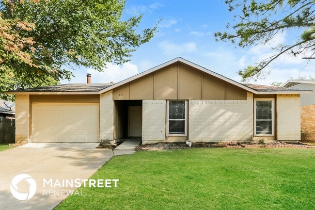 Building Photo - 817 Sandalwood Ln