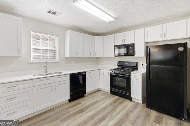 Photo - 5420 Yellow Pine Dr