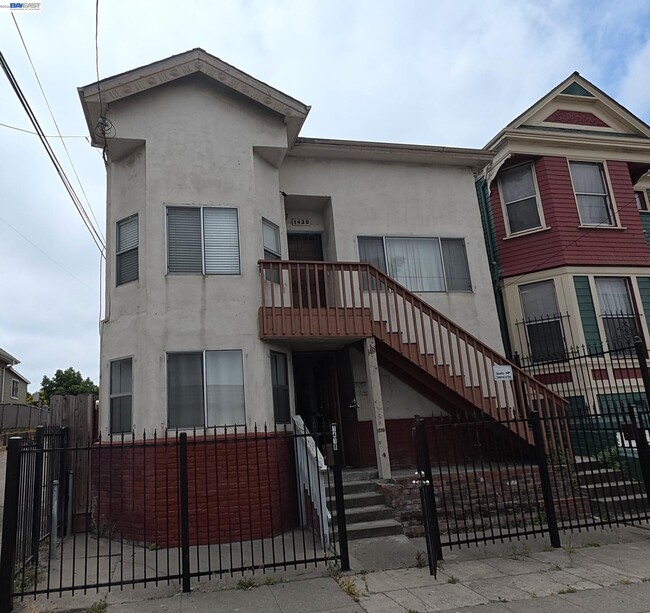 1418 15th Ave  