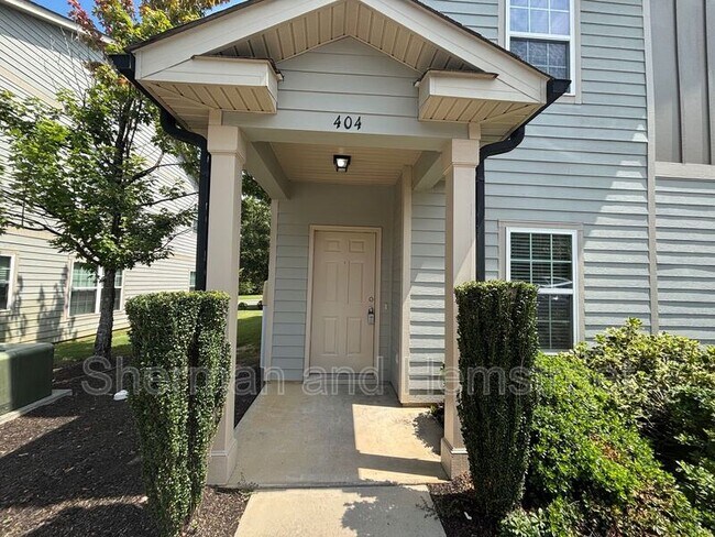 Building Photo - 404 Joiner Cir Unit 404