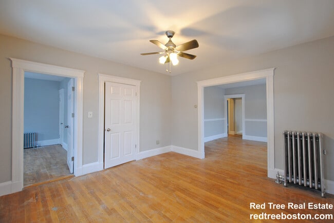 80 Langley Rd Unit 1