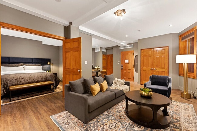 Photo - 38-03 24th St Unidad SI ID1285738P