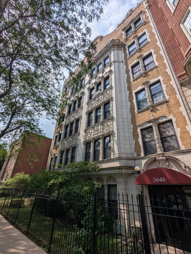 Photo - 5646 N Kenmore Ave Condo Unit 4E