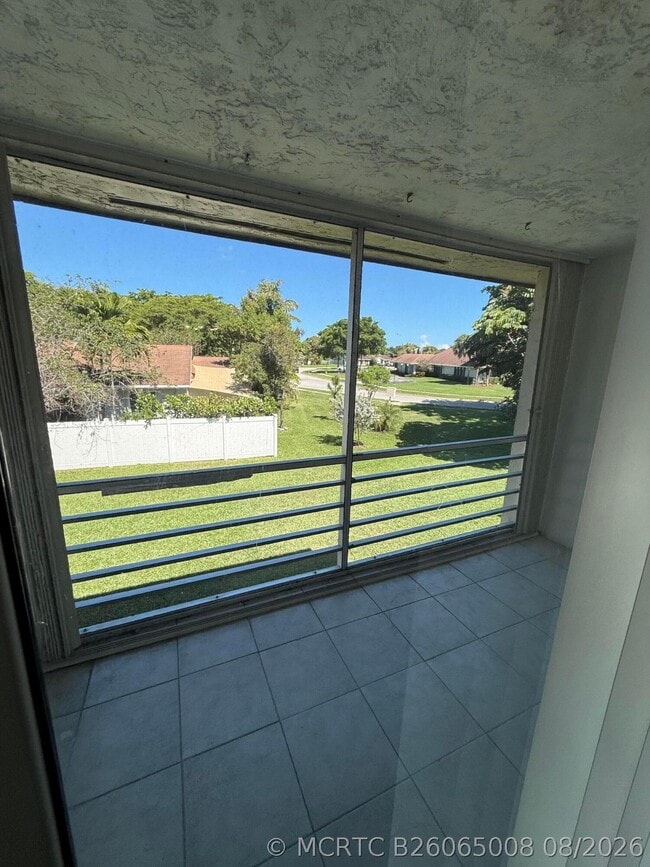 Photo - 5515 N Lakewood Cir Unit 124