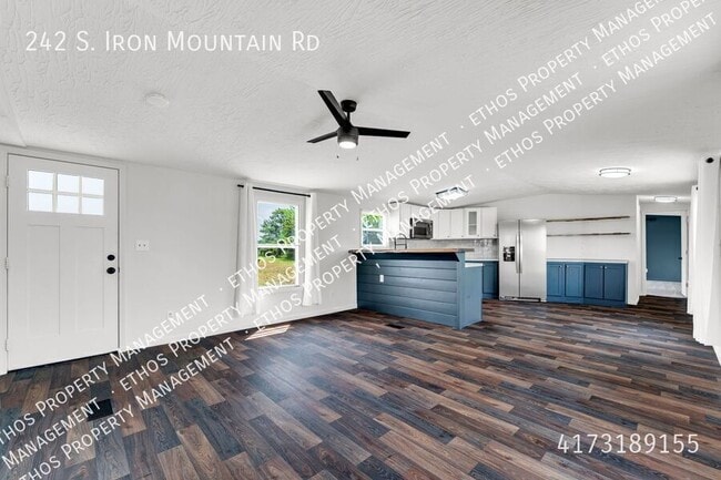 242 S Iron Mountain Rd