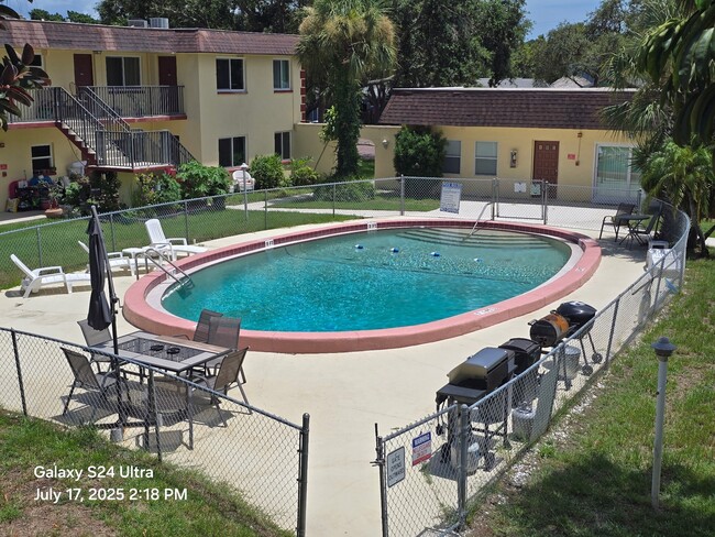 Photo - Le Mans Apartments