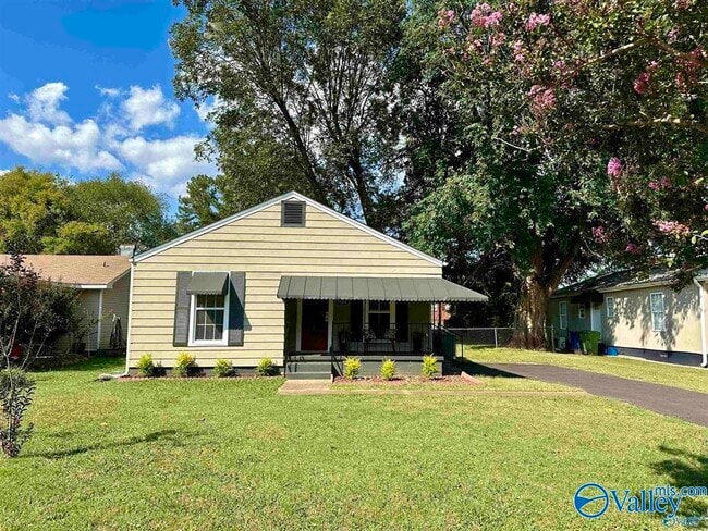 Photo - 1529 Mckinley Ave NE