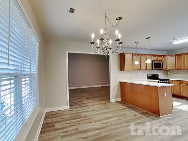 3330 Wolfe Store Ln