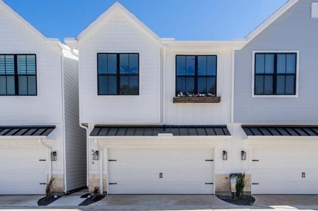 6426 Highland Pine Ln