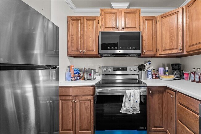 Photo - 580 Thames St Unidad A1