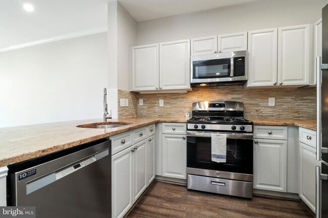 Photo - 1641 International Dr Unit 304