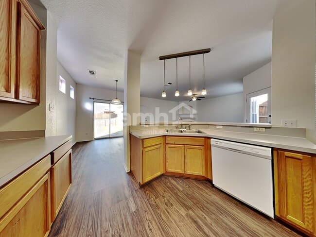 Photo - 5400 Redwater Ct