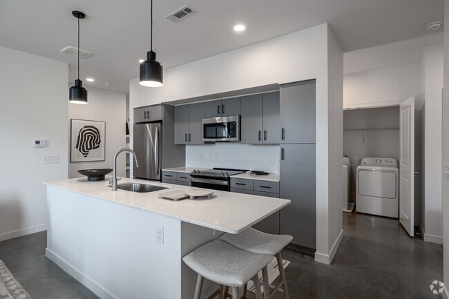 2BR, 2BA - 1,148SF - Kitchen