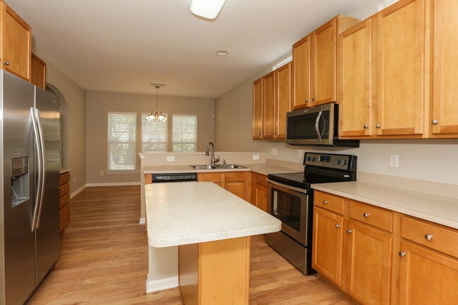 Photo - 2542 Carmathen Rd