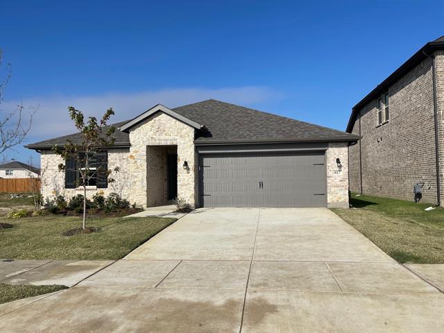 817 Birdie Dr