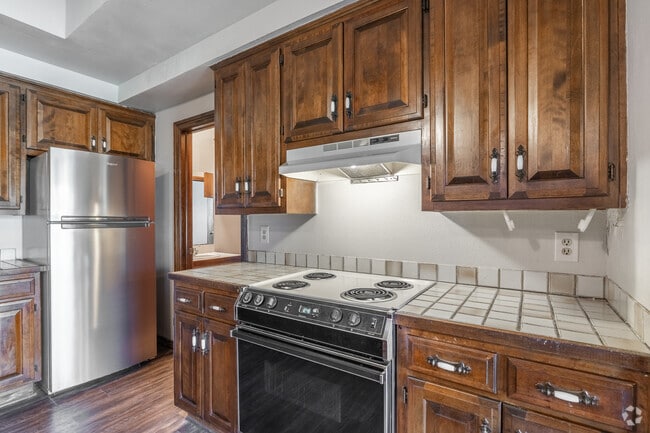 Eagle Crest Apartments