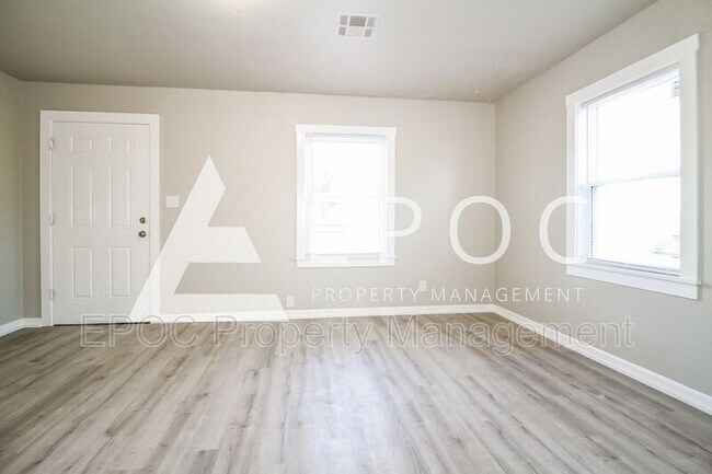 Photo - 3010 N Fonshill Ave