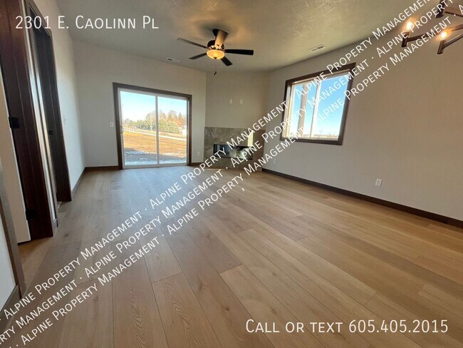2301 Caolinn Pl