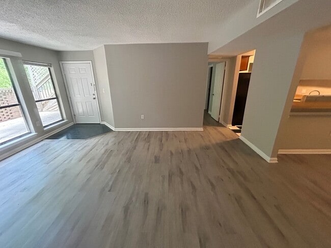 Building Photo - 3609 Juneau Rd Unit A 7 Rental