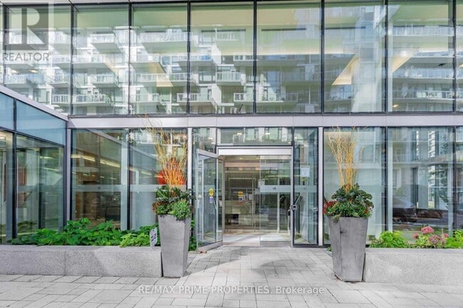 Photo - 39 Queens Quay E Unité 504