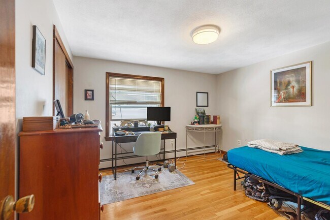 Photo - 57 Newbury St Unit 2