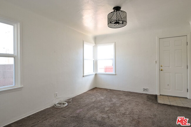 Photo - 4430 W 134th St Unit B