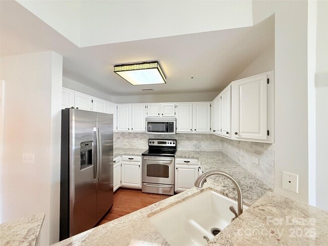 Photo - 1133 Torrence Cir